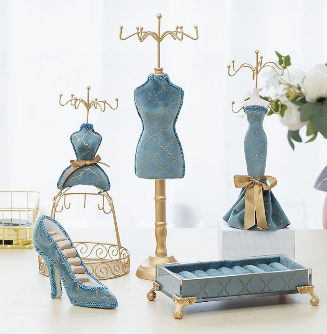 Luxury Jewelry Display Organizer Set – Mannequin Stand, Ring Tray & Decorative Holders