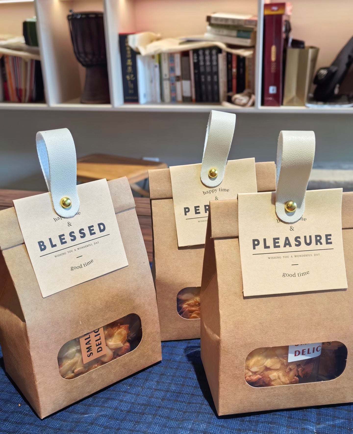 Kraft Paper Cookie Packaging Bag with Window | Bakery Gift Bag with Custom Header Card