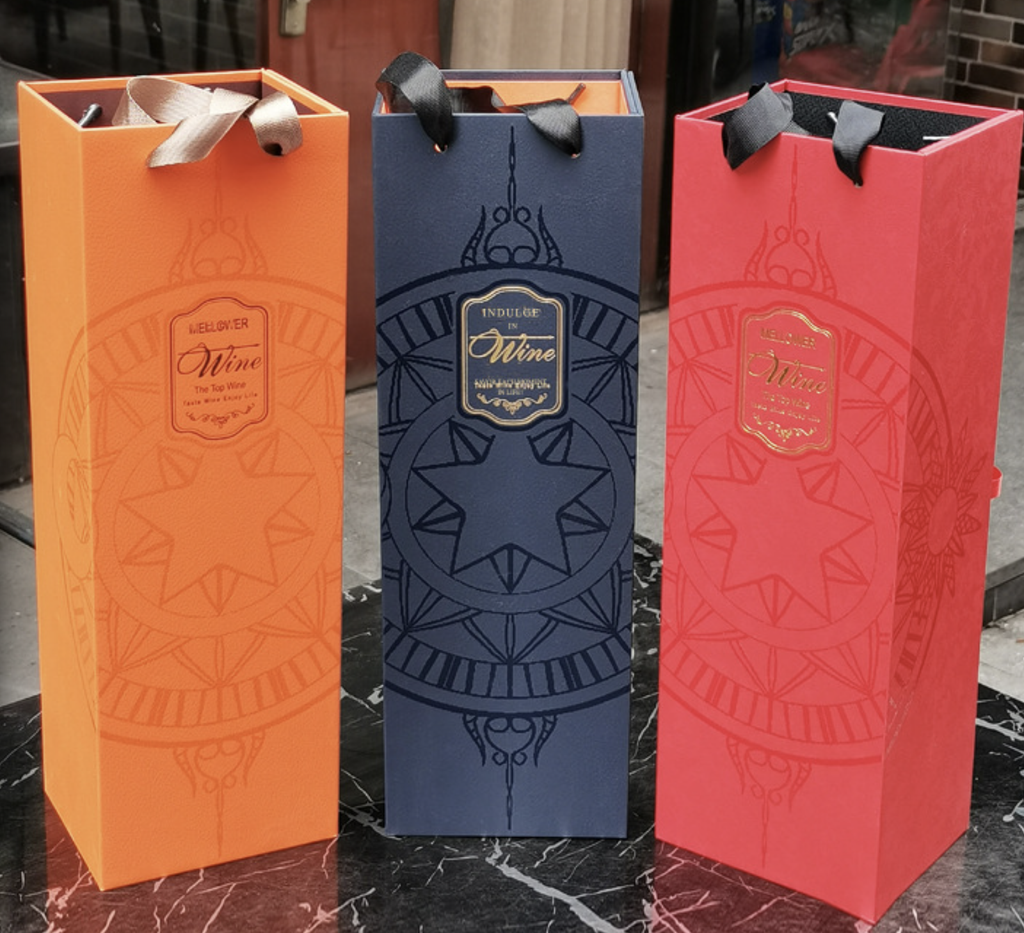 Luxury Rigid Wine Gift Box with Handle – 750ml Bottle Packaging, Custom Logo Available