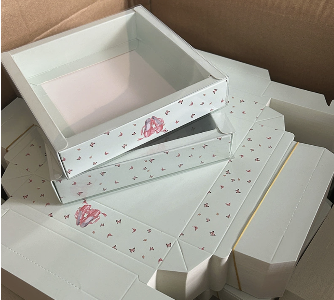 Cute Window Gift Box for Accessories | Small Packaging Box for Scrunchies, Jewelry & Gifts (4.72×4.72×1.18 in)