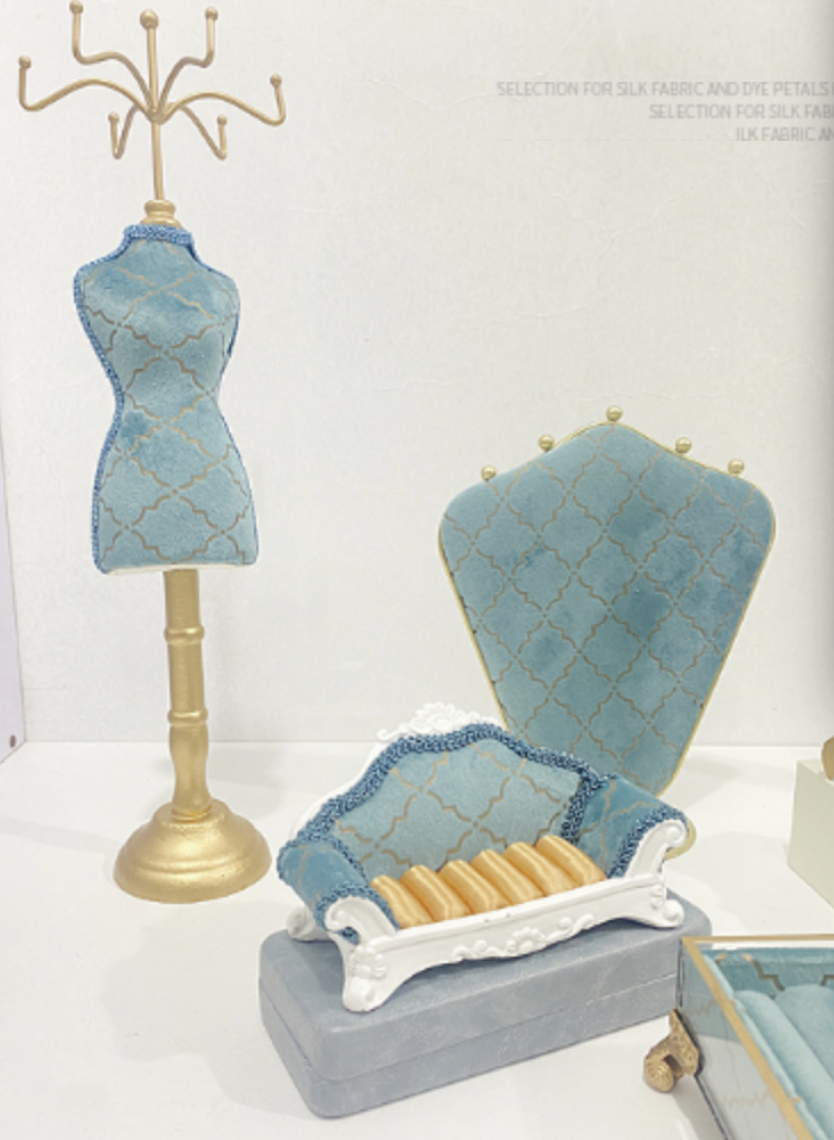 Luxury Jewelry Display Organizer Set – Mannequin Stand, Ring Tray & Decorative Holders