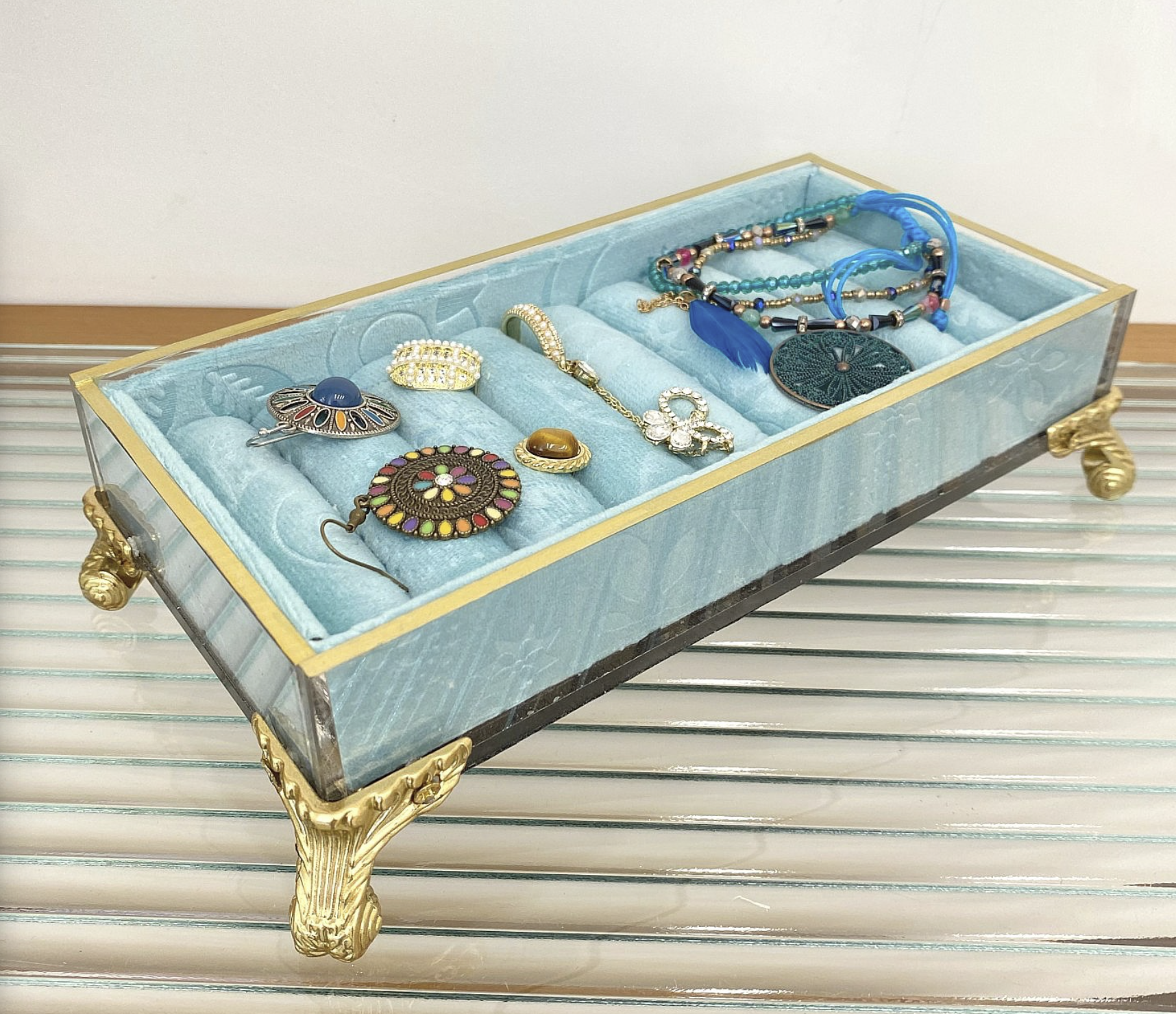 Green Jewelry Display Organizer Set – Mannequin Stand, Ring Tray, Sofa & Decorative Holders