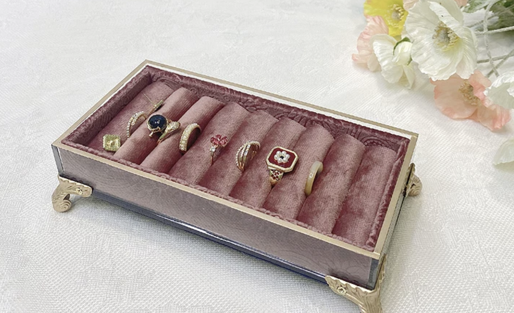 Dusty Pink Jewelry Display Organizer Set – Mannequin Stand, Ring Tray & Decorative Holders