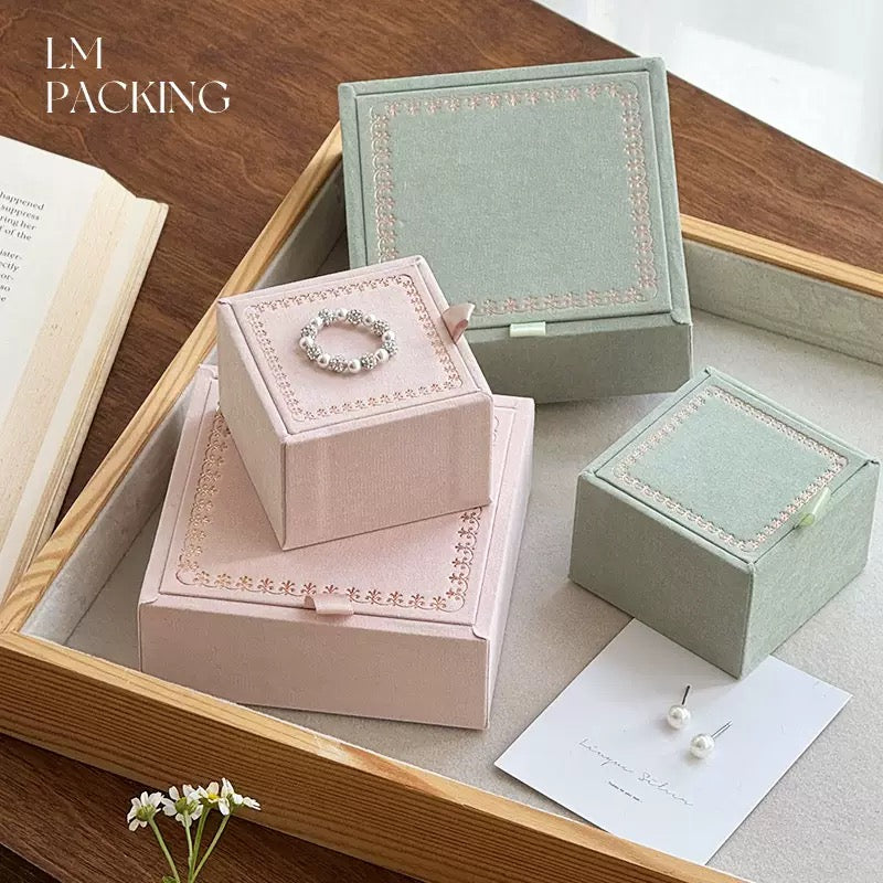 Luxury Velvet Jewelry Box | Flannel Ring & Necklace Gift Packaging Box