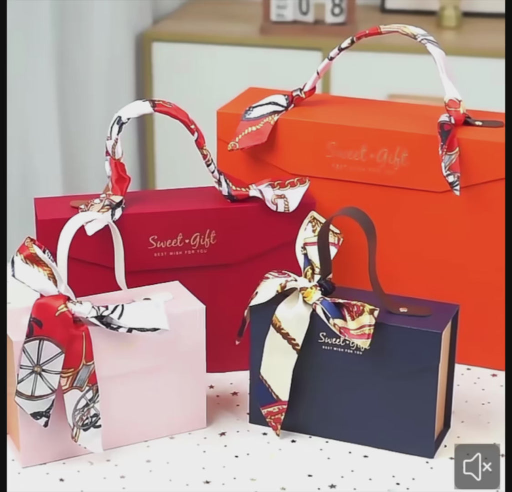 Paper Gift Box with Handle Folding Rigid Packaging for Clothing, Gifts and Retail Packaging/Free logo